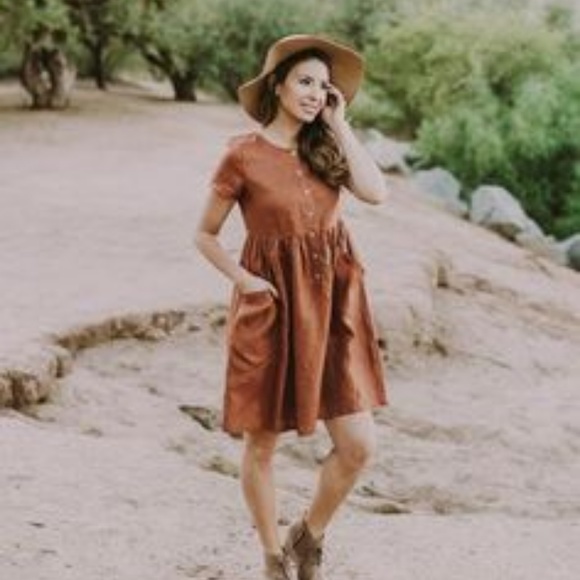 The Nashville Linen Midi in Cider - Picture 1 of 2